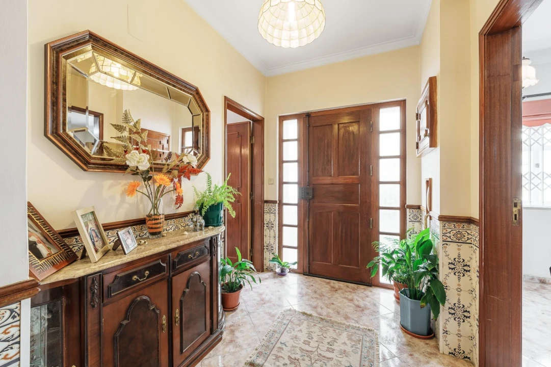 Moradia T8 para Venda em Cacém e São Marcos Foto 18