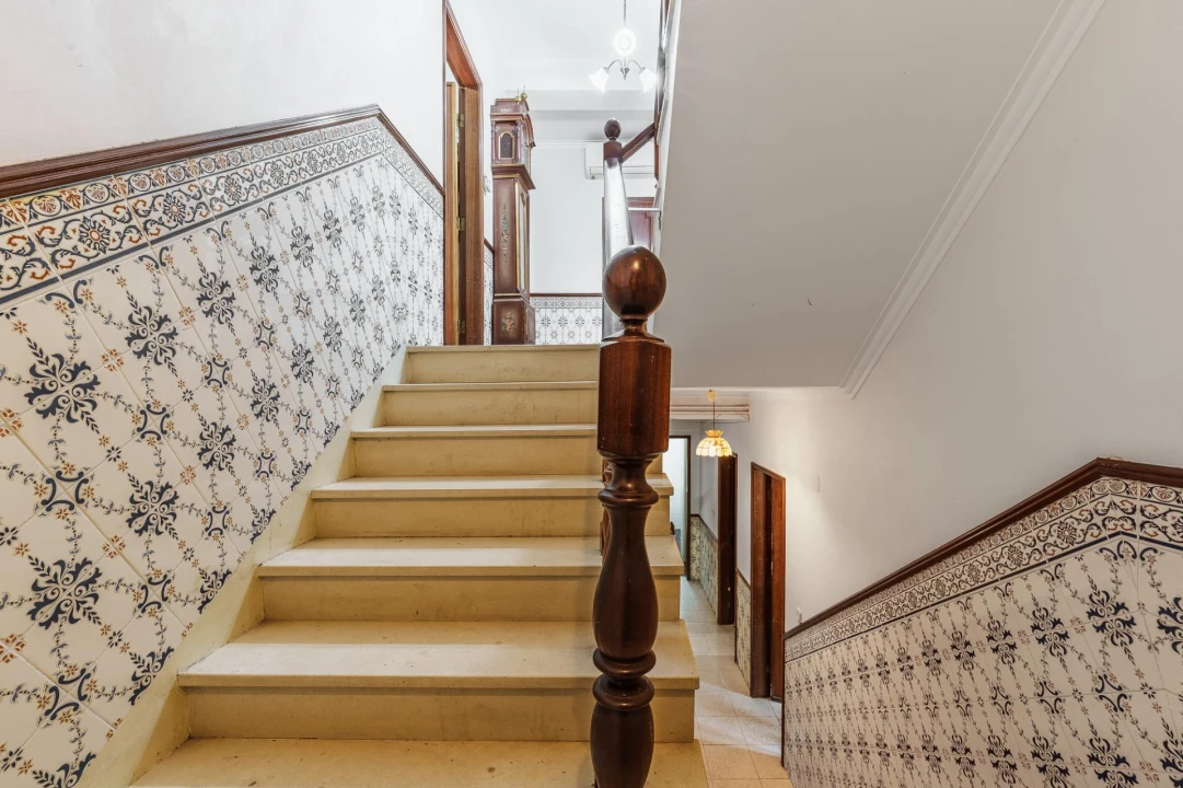 Moradia T8 para Venda em Cacém e São Marcos Foto 23