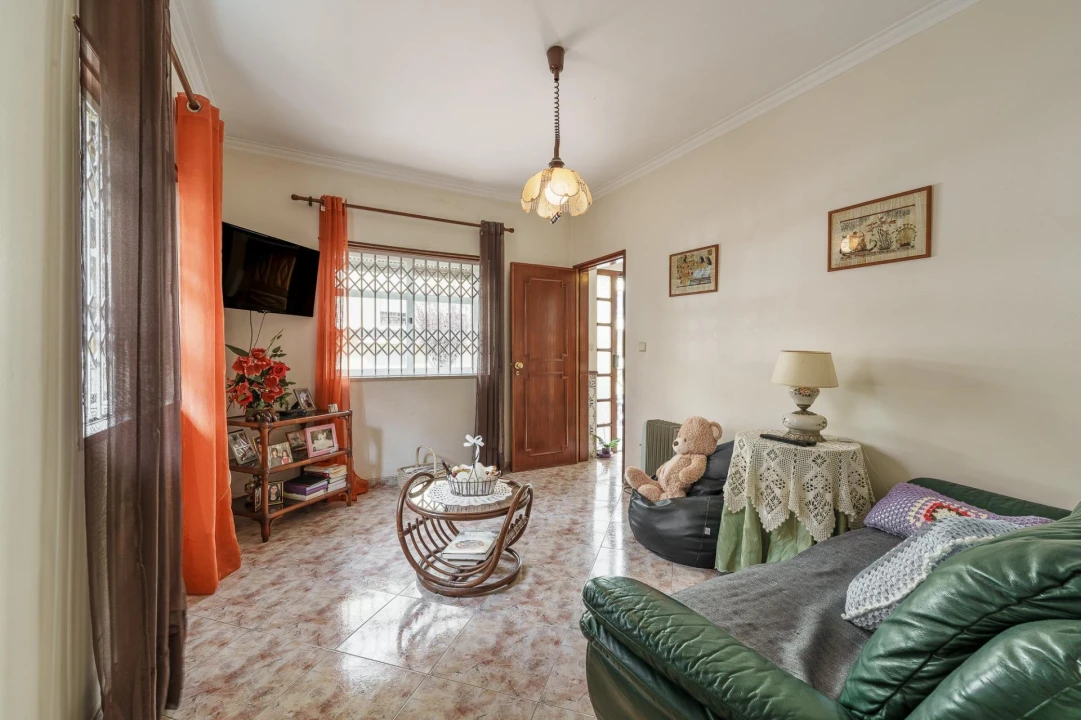 Moradia T8 para Venda em Cacém e São Marcos Foto 25