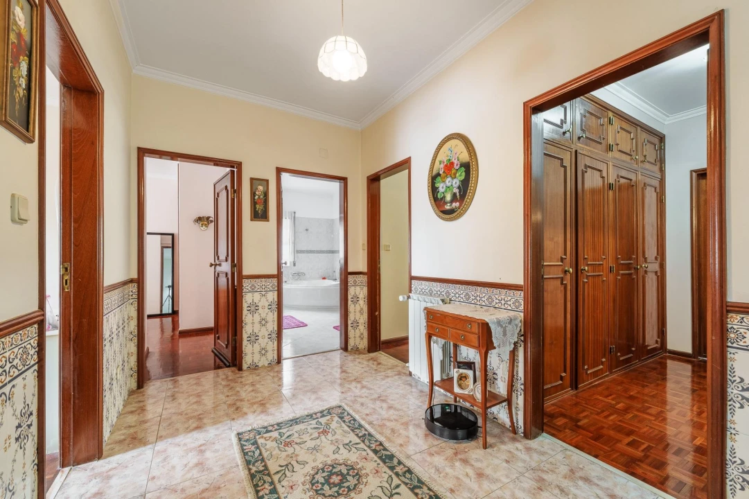 Moradia T8 para Venda em Cacém e São Marcos Foto 36