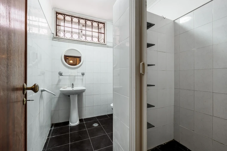 Moradia T8 para Venda em Cacém e São Marcos Foto 34