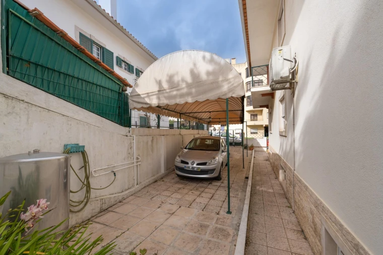 Moradia T8 para Venda em Cacém e São Marcos Foto 5