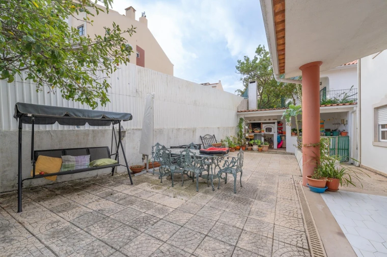 Moradia T8 para Venda em Cacém e São Marcos Foto 8