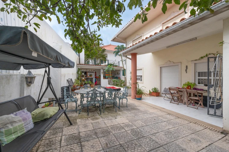 Moradia T8 para Venda em Cacém e São Marcos Foto 10