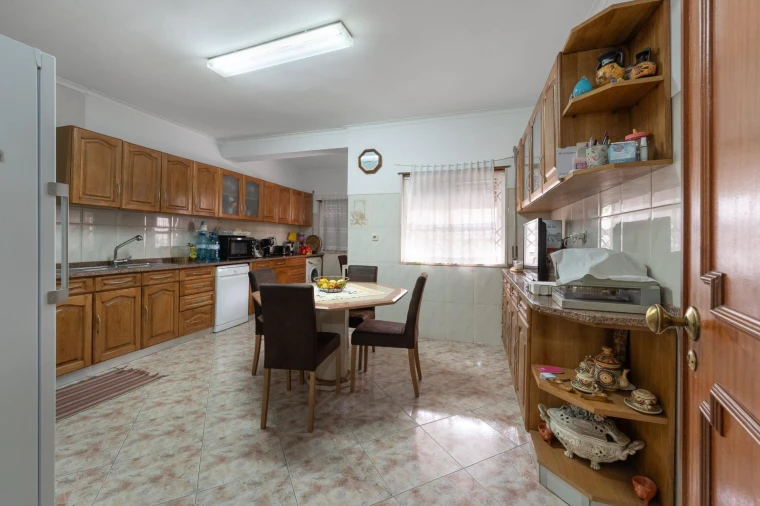 Moradia T8 para Venda em Cacém e São Marcos Foto 11