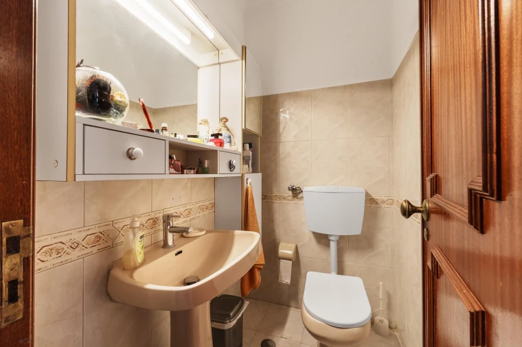 Moradia T8 para Venda em Cacém e São Marcos Foto 17