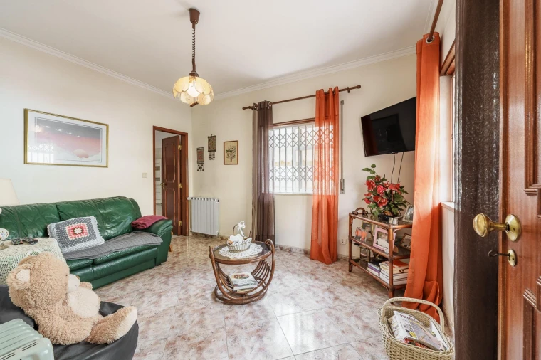 Moradia T8 para Venda em Cacém e São Marcos Foto 19