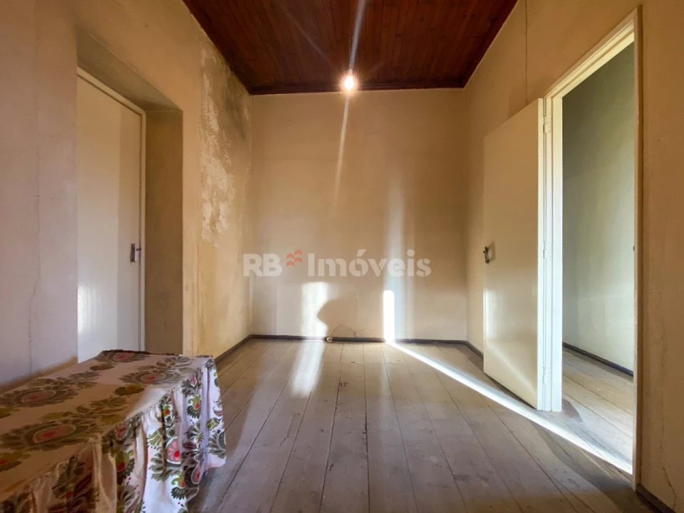 Moradia T5 para Venda em Olaia e Paço Foto 28