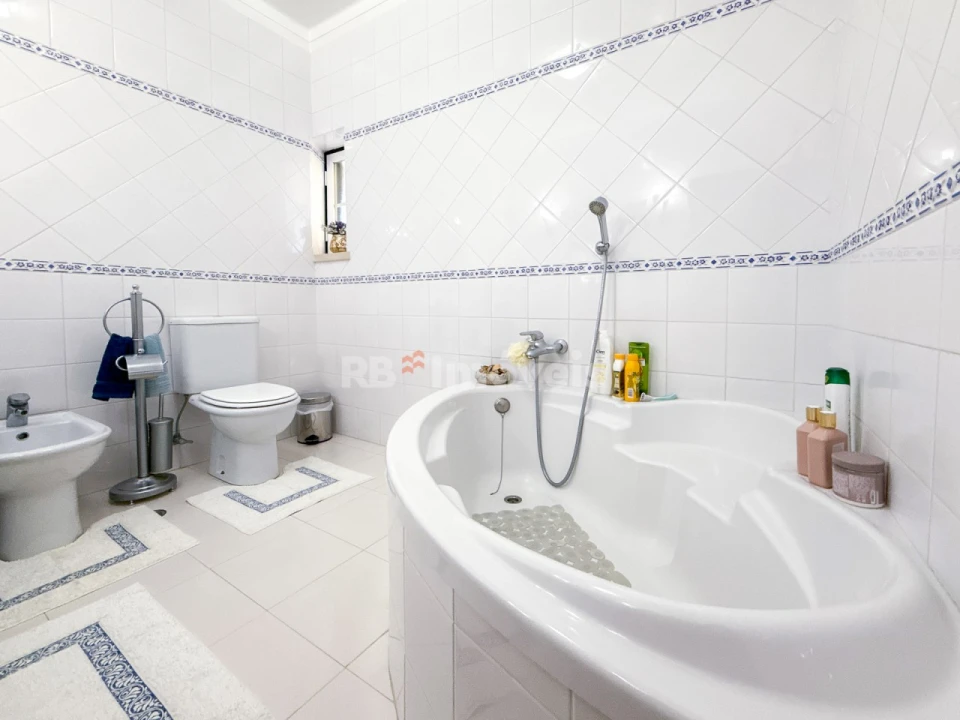 Moradia T4 para Venda em Madalena e Beselga Foto 40