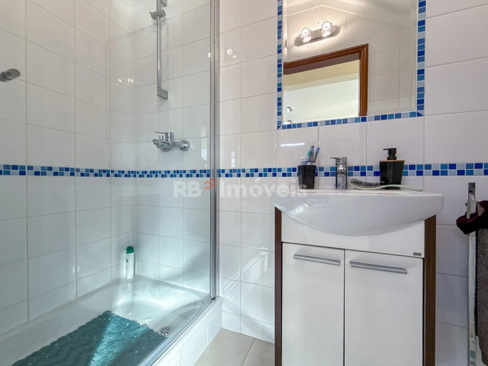 Moradia T4 para Venda em Madalena e Beselga Foto 33