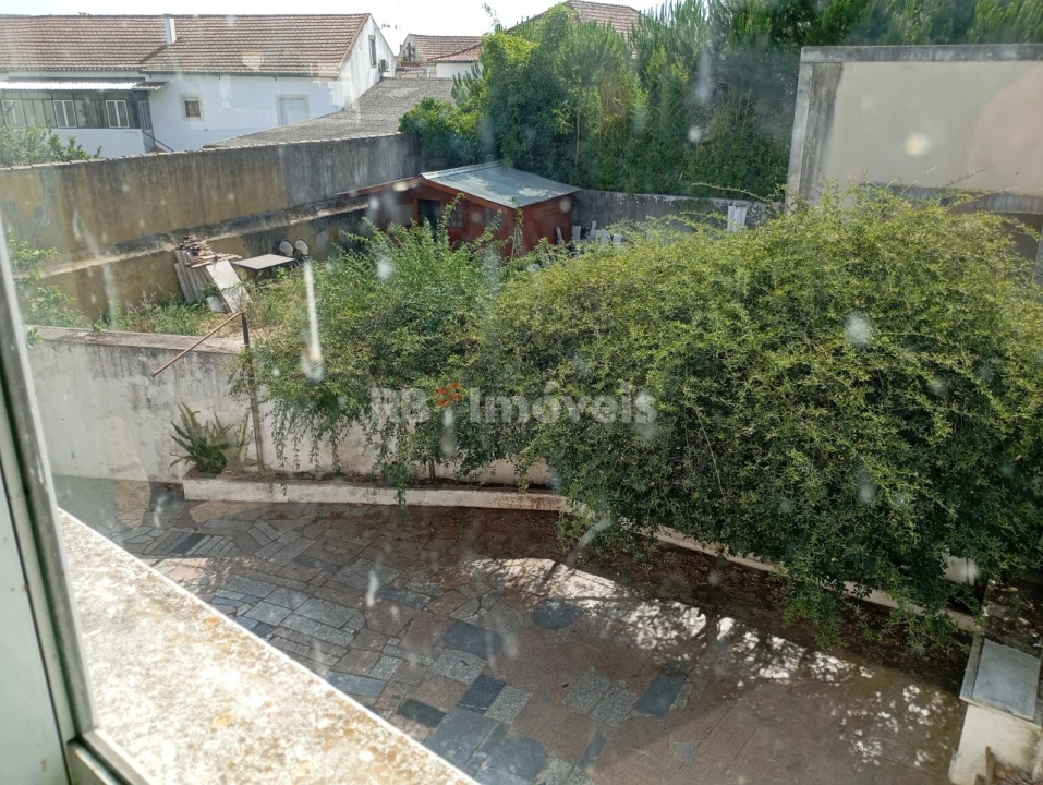 Prédio para Venda em Vila Nova da Barquinha Foto 16