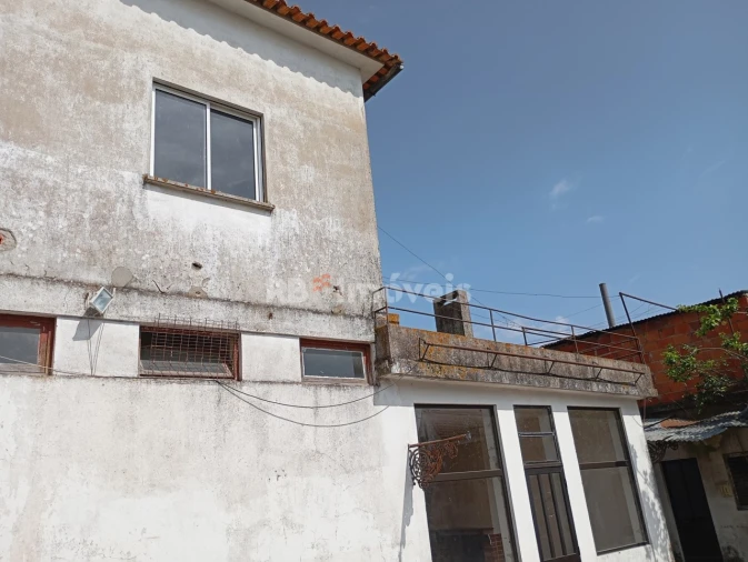 Prédio para Venda em Vila Nova da Barquinha Foto 14