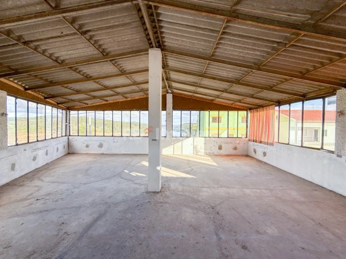 Negócio para Venda em Tramagal Foto 18