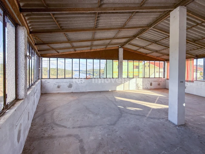 Negócio para Venda em Tramagal Foto 19