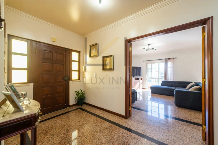 Moradia T4 para Venda em Carcavelos e Parede Foto 11