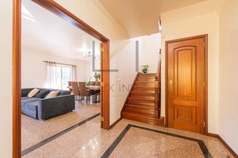 Moradia T4 para Venda em Carcavelos e Parede Foto 12