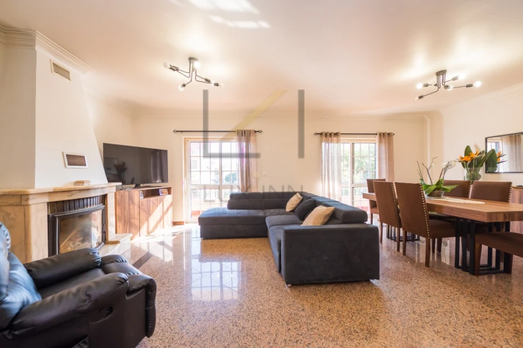 Moradia T4 para Venda em Carcavelos e Parede Foto 14