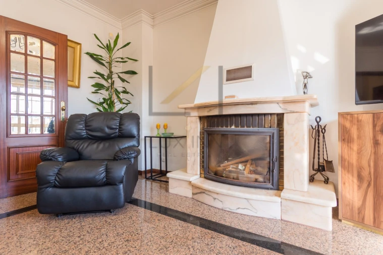 Moradia T4 para Venda em Carcavelos e Parede Foto 16