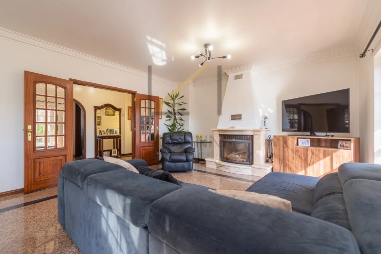 Moradia T4 para Venda em Carcavelos e Parede Foto 17