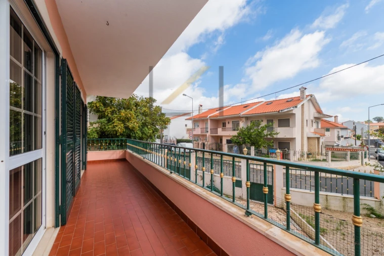 Moradia T4 para Venda em Carcavelos e Parede Foto 19