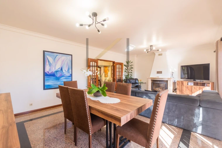 Moradia T4 para Venda em Carcavelos e Parede Foto 21