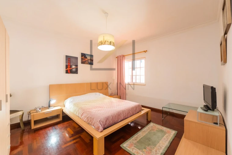 Moradia T4 para Venda em Carcavelos e Parede Foto 23