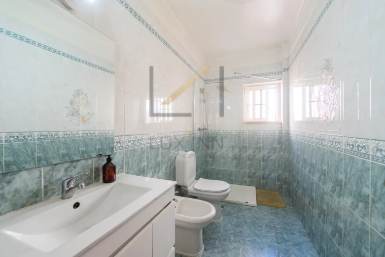 Moradia T4 para Venda em Carcavelos e Parede Foto 27