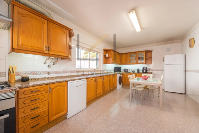 Moradia T4 para Venda em Carcavelos e Parede Foto 30