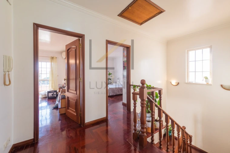 Moradia T4 para Venda em Carcavelos e Parede Foto 35