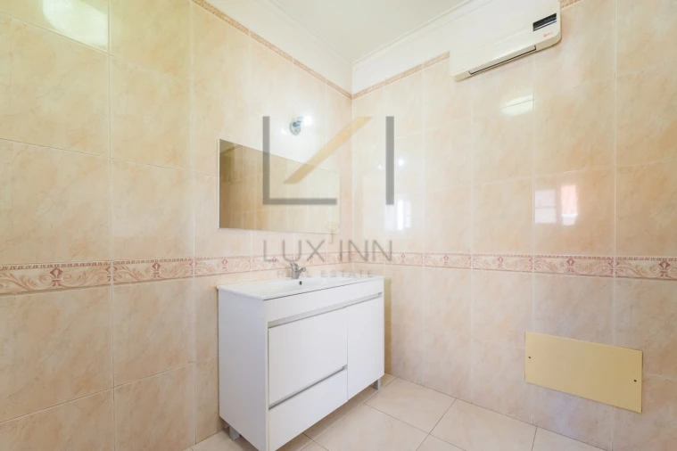 Moradia T4 para Venda em Carcavelos e Parede Foto 51