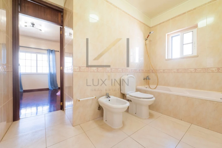 Moradia T4 para Venda em Carcavelos e Parede Foto 53