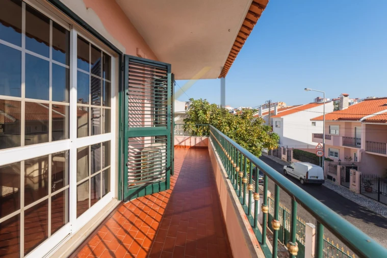 Moradia T4 para Venda em Carcavelos e Parede Foto 55