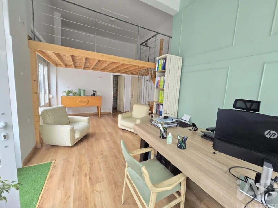 Loja para Venda em Santa Iria de Azoia, São João da Talha e Bobadela Foto 3