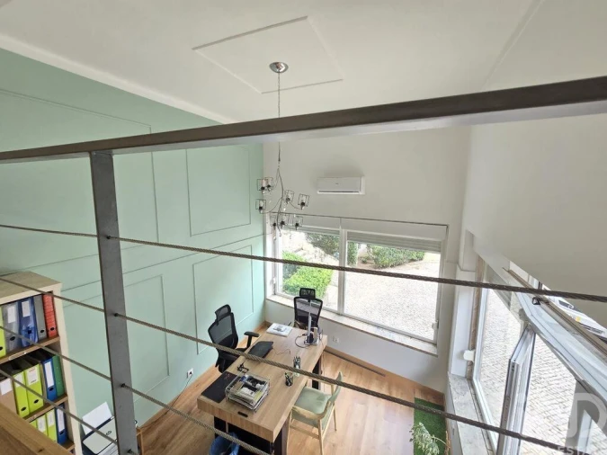 Loja para Venda em Santa Iria de Azoia, São João da Talha e Bobadela Foto 11