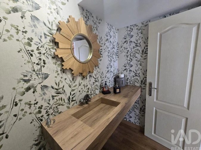 Loja para Venda em Santa Iria de Azoia, São João da Talha e Bobadela Foto 9