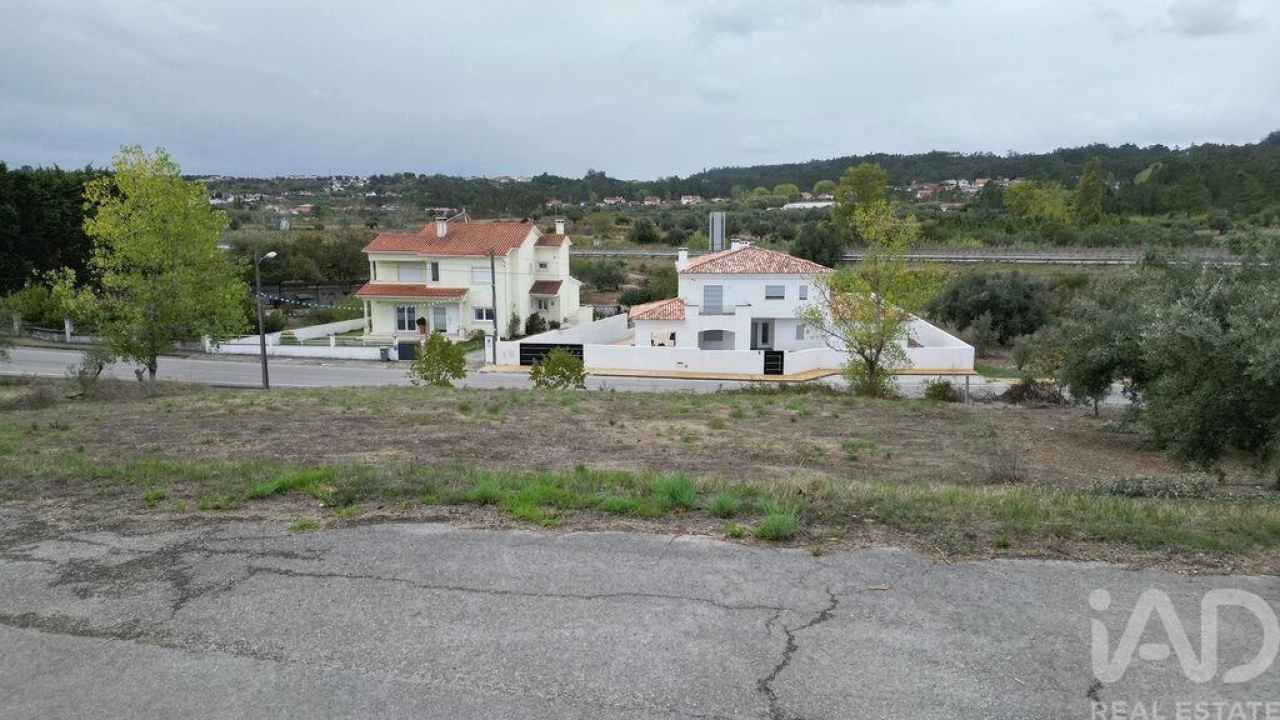 Terreno para Venda em Souselas e Botão Foto 2
