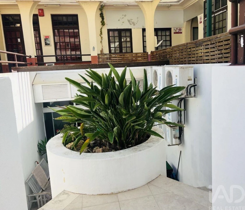 Loja para Venda em Albufeira e Olhos de Água Foto 13