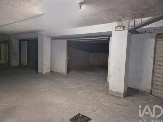 Garagem para Venda em Subportela, Deocriste e Portela Susã Foto 9