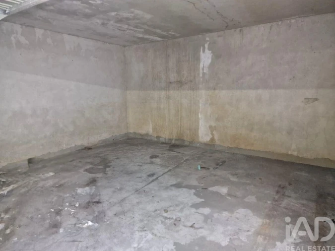 Garagem para Venda em Subportela, Deocriste e Portela Susã Foto 8