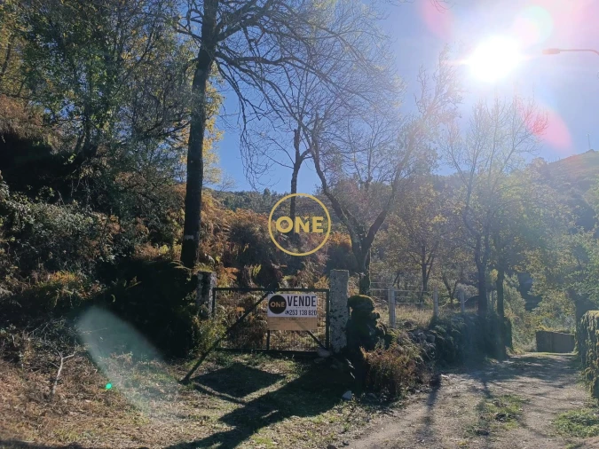Terreno para Venda em Chorense e Monte