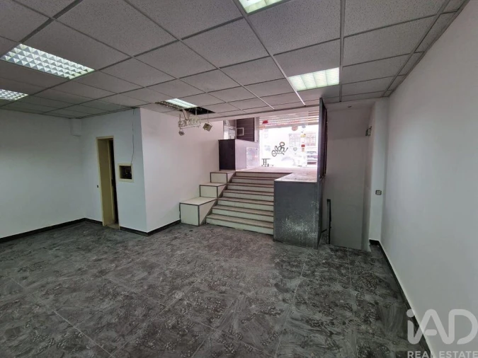 Loja para Arrendamento em Almada, Cova da Piedade, Pragal e Cacilhas Foto 20