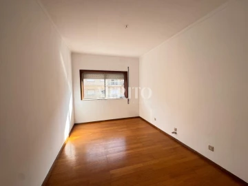 Apartamento T3 para Venda em São Vitor (Braga)