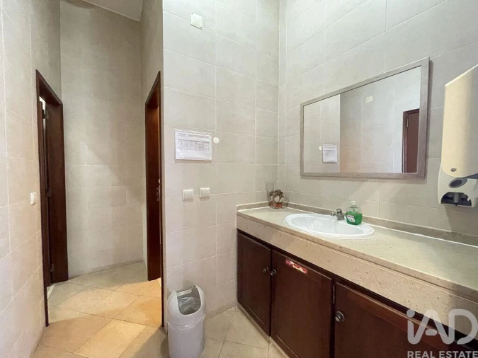 Loja para Venda em Madalena e Beselga Foto 14