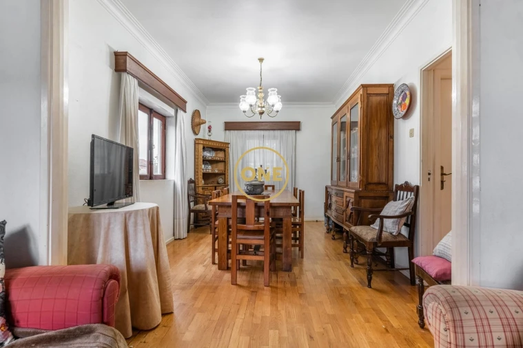 Moradia T4 para Venda em Joane Foto 3