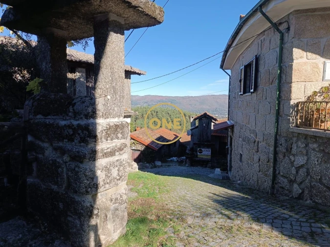 Moradia T3 para Venda em Chorense e Monte Foto 23