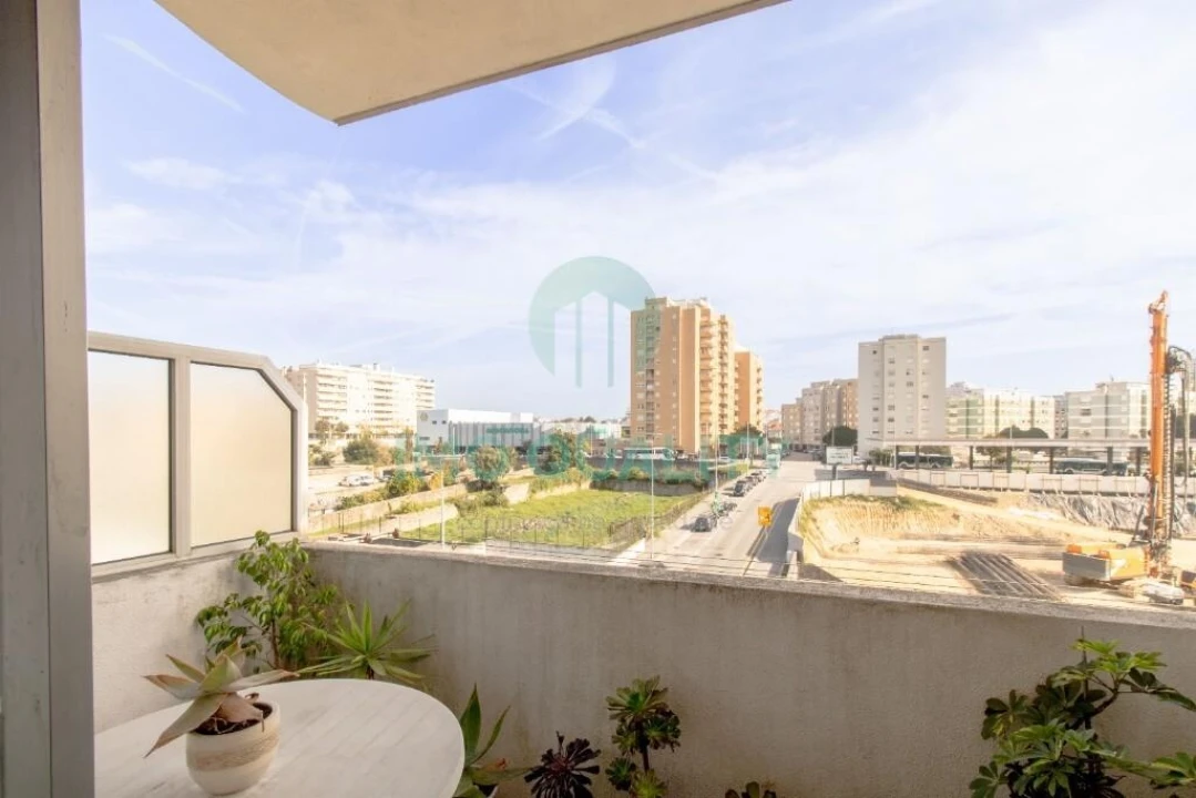 Apartamento T2 para Venda em Cedofeita, Santo Ildefonso, Sé, Miragaia, São Nicolau e Vitória Foto 14