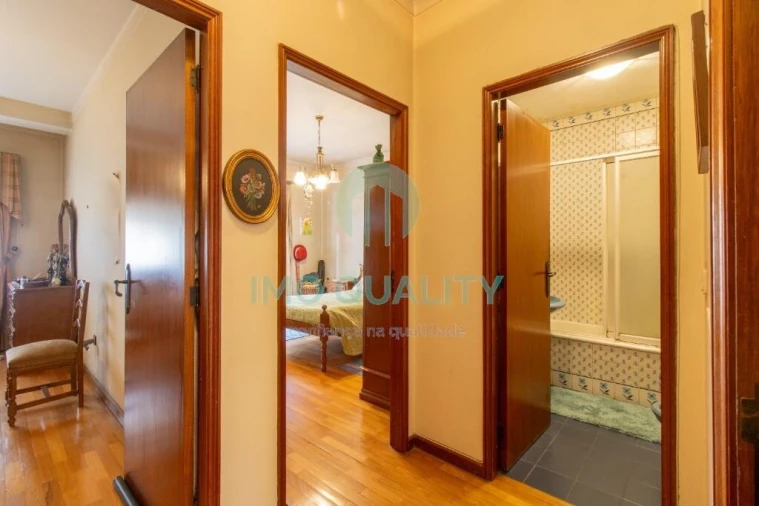 Apartamento T2 para Venda em Cedofeita, Santo Ildefonso, Sé, Miragaia, São Nicolau e Vitória Foto 9