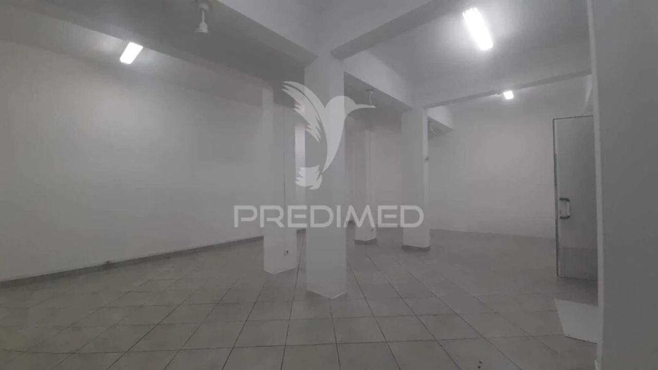 Loja para Arrendamento em Setubal (São Sebastião) Foto 5