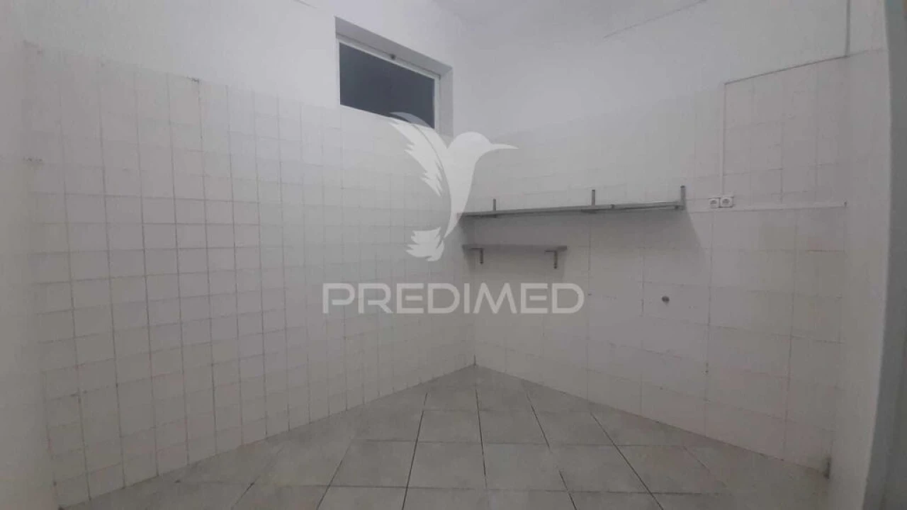 Loja para Arrendamento em Setubal (São Sebastião) Foto 11
