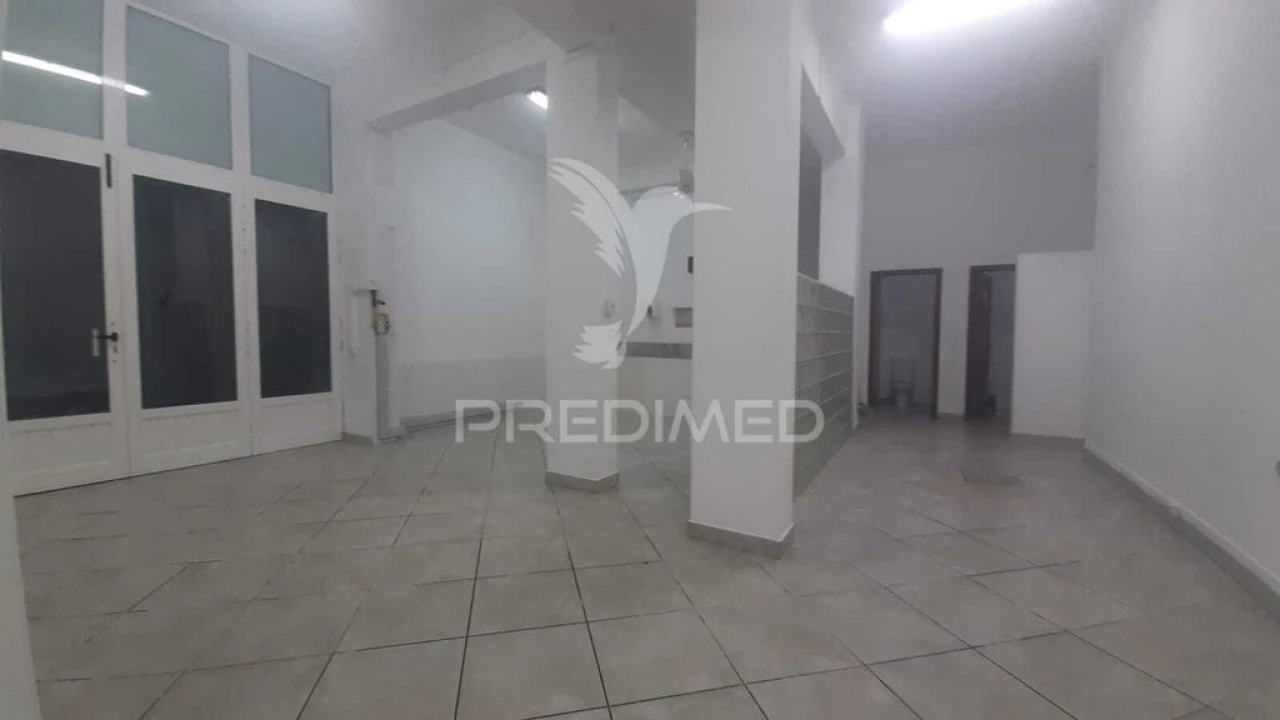 Loja para Arrendamento em Setubal (São Sebastião) Foto 8